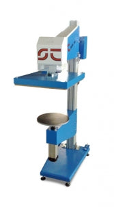 Pneumatic press to apply to a plate carousel automatic